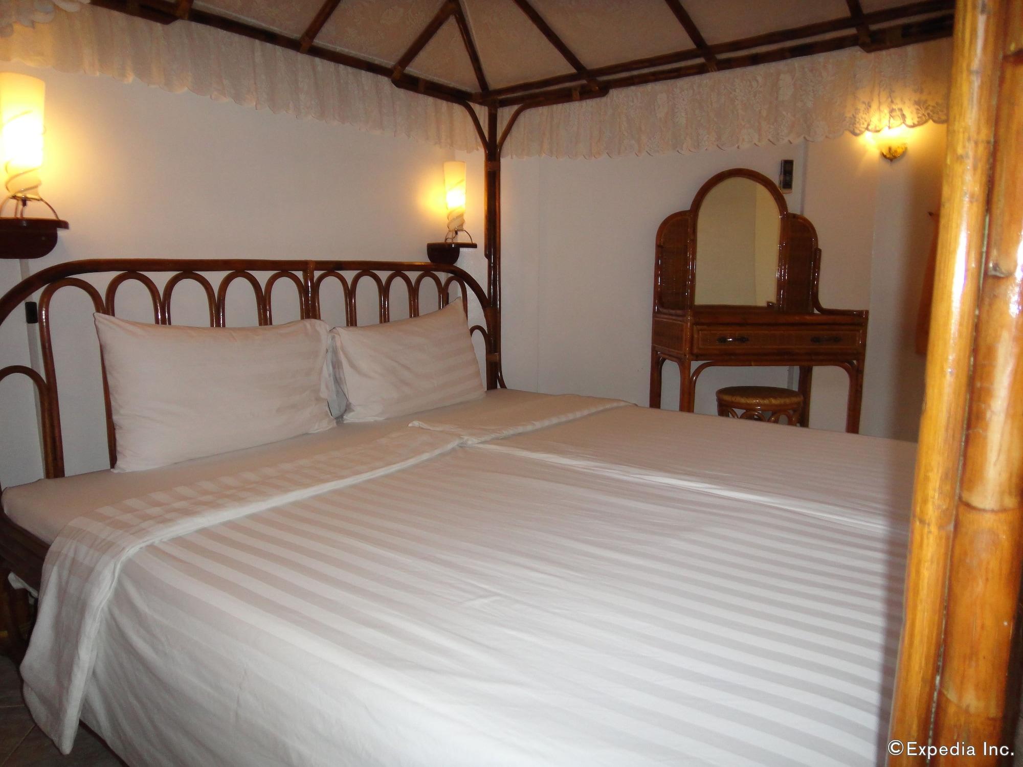 Dolce Vita Hotel Puerto Princesa Esterno foto