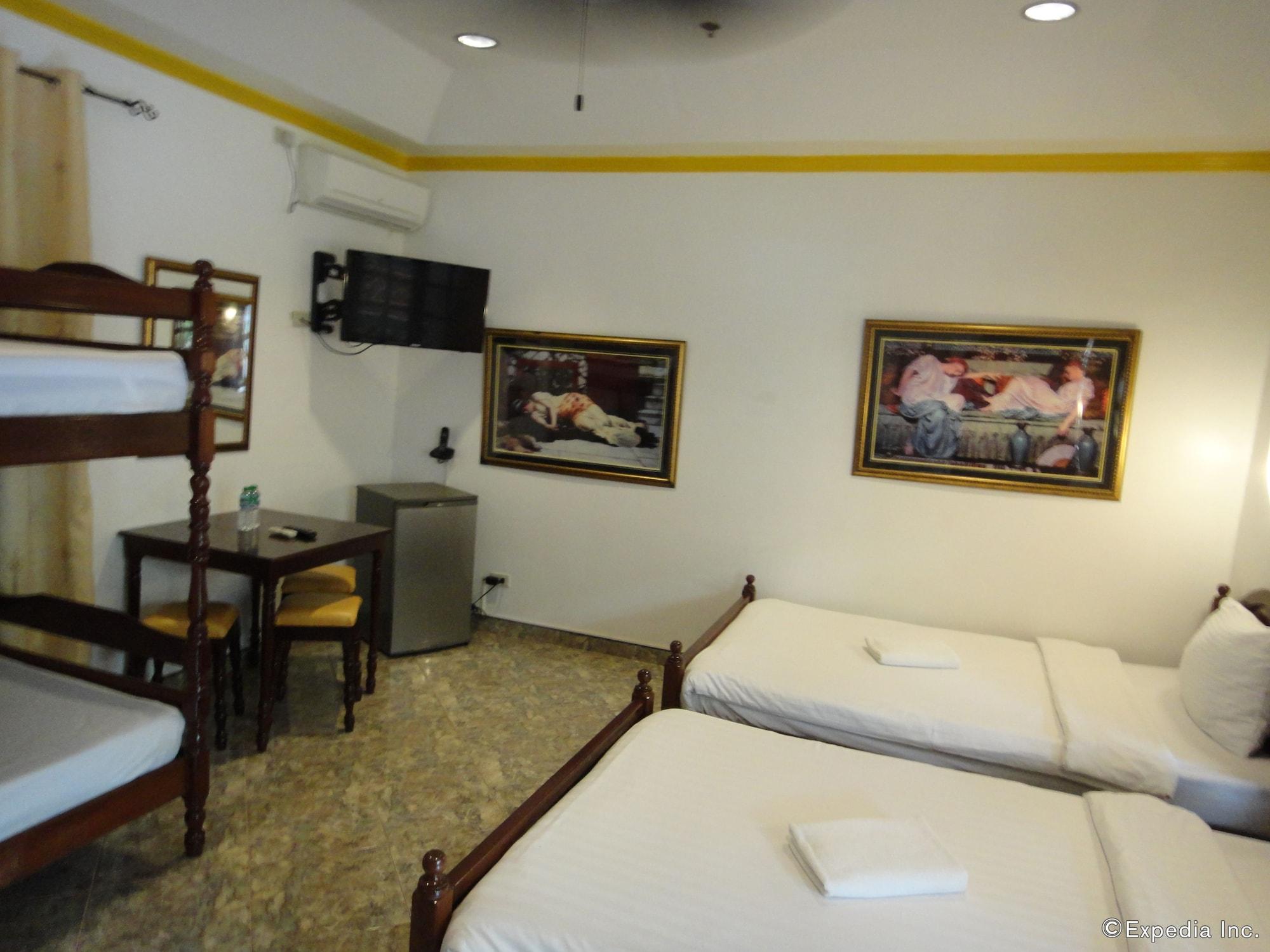 Dolce Vita Hotel Puerto Princesa Esterno foto