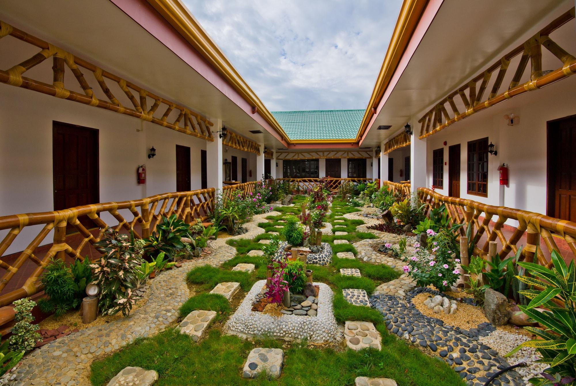 Dolce Vita Hotel Puerto Princesa Esterno foto