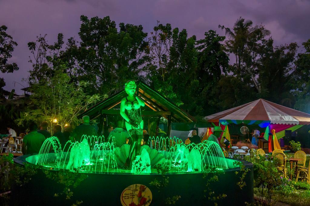 Dolce Vita Hotel Puerto Princesa Esterno foto