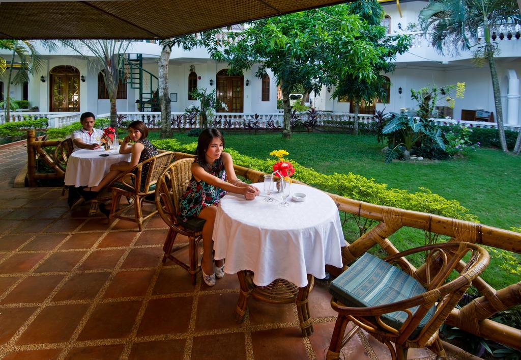 Dolce Vita Hotel Puerto Princesa Esterno foto